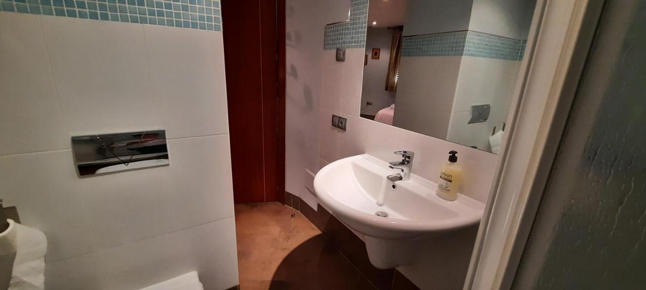 Palacio Sirvente Mieres - Parking Gratuito Andújar Eksteriør billede