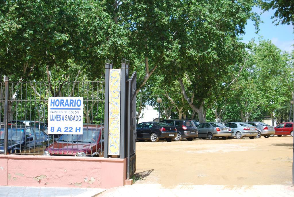 Palacio Sirvente Mieres - Parking Gratuito Andújar Eksteriør billede